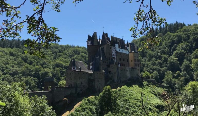 Eine Wanderung ins Mittelalter – Burg Eltz