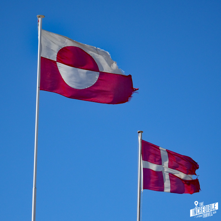 Flaggen von Grönland und Dänemark 