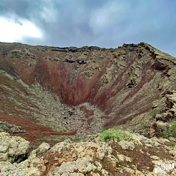 Der Krater des Volcán de la Corona