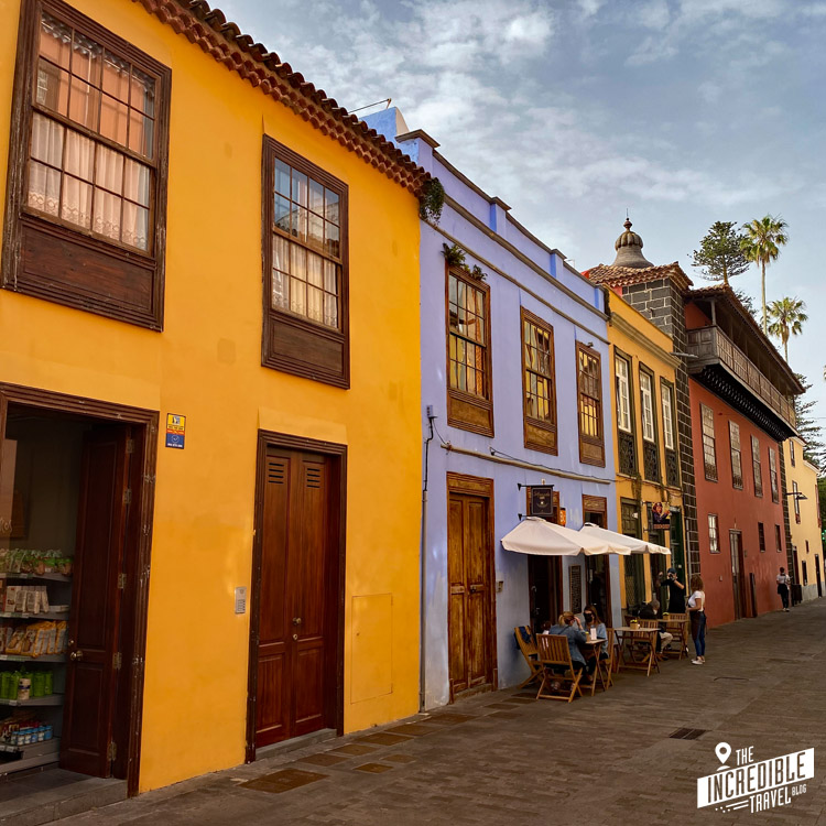 Farbenfrohe Häuser in der Altstadt von La Laguna