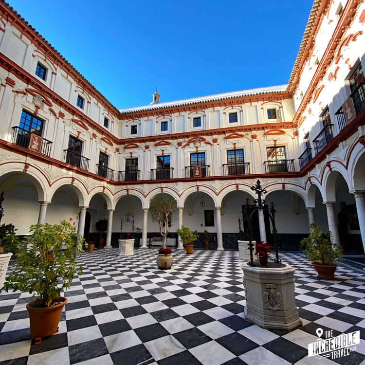 Innenhof des Hotels Convento in Cádiz