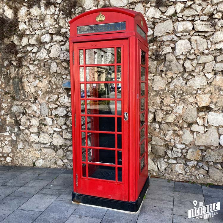 Rote Telefonzelle in Gibraltar