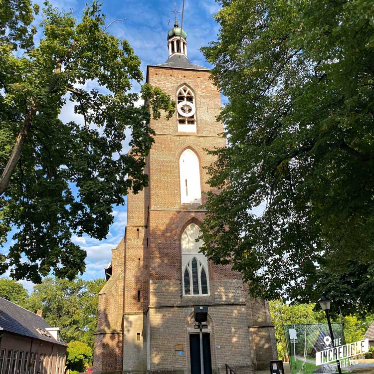 Kirche im Ort Ruinen, Niederlande