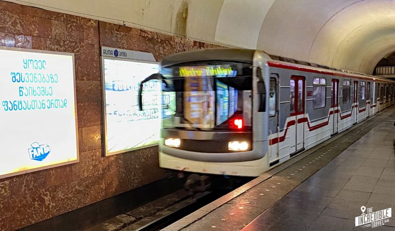 Metro, Bus & Co – Wie funktioniert das in Tiflis?