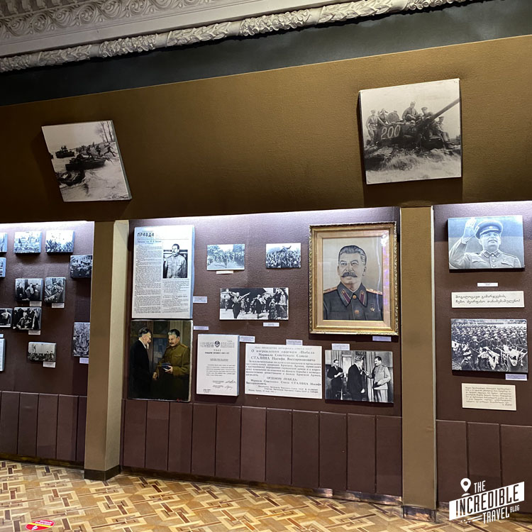 Fotos von Stalin und vom 2. Weltkrieg