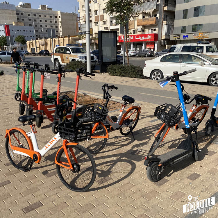 E-Scooter und Leihfahrräder in Riad