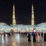 Als Ungläubiger in Medina Prophetenmoschee bei Nacht