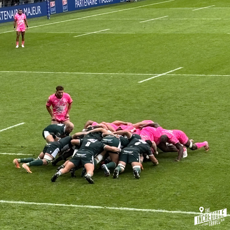 Gedränge zwischen Pau und Paris