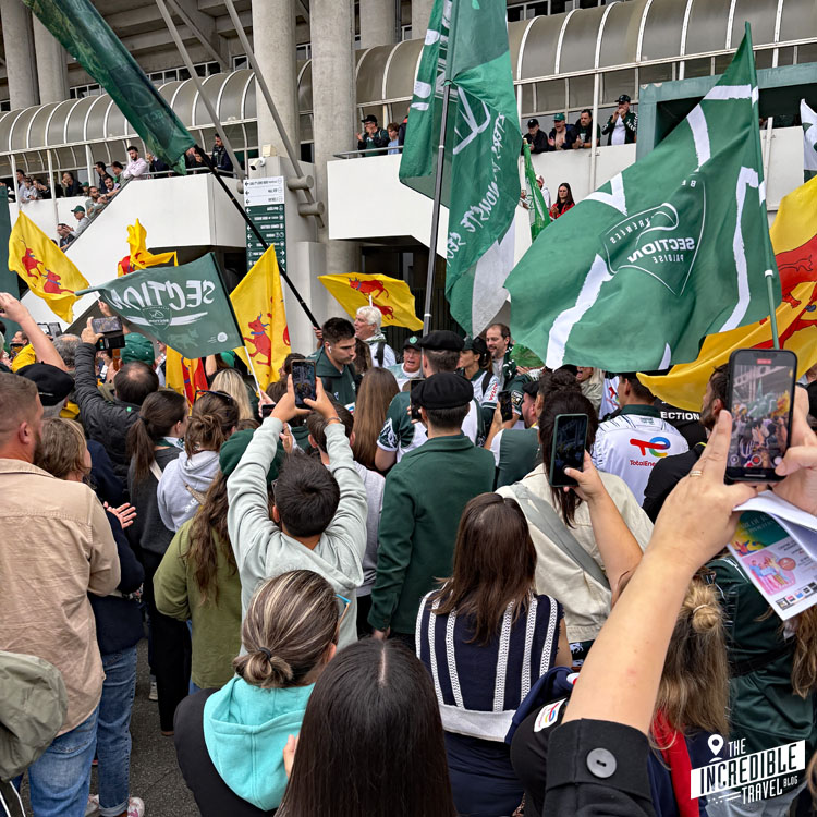 Jubel bei der Ankunft der Section Paloise in Pau
