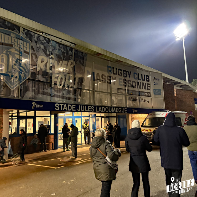 Massy vs Bessanne Nationale Stadioneingang