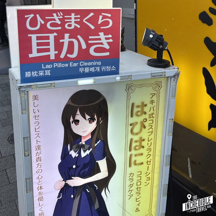 Mangafigur-Werbeplakat für Ohrreinigungen